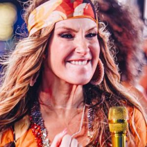 Claudia Leitte escolhe Carnatal para estrear músicas inéditas-